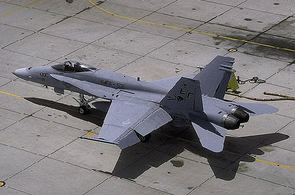 f18_10.jpg (59985 bytes)