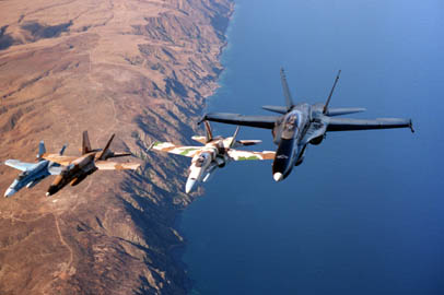 f18_19.jpg (23766 bytes)